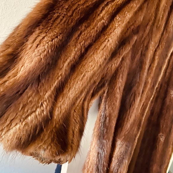 1950’s Whiskey Mink Coat - Picture 2 of 12